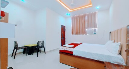 Hotel Awadh Star Palace Room Type - Deluxe Room