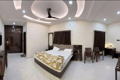 HOTEL FRIENDS RESIDENCY
