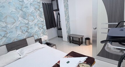 Hotel Broadway Colaba Room Type - DOUBLE BED ROOM