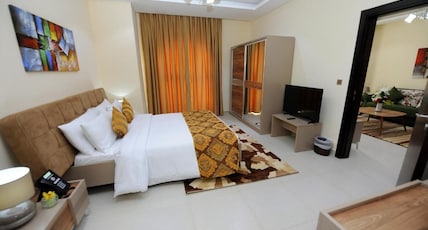 Al Mansour Park-Inn Hotel & Apartments Room Type - Superior King Room