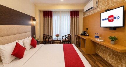 Hotel Sideeq Palace Near Dal Lake Room Type - Deluxe Room MMT Special