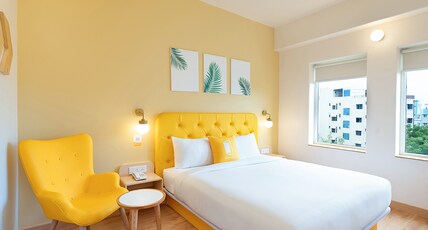 Bloom Hotel - DLF Cyber City Room Type - Deluxe King Room