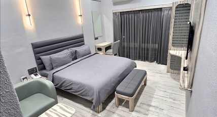 Casa De Celebrations Room Type - DELIGHT - Deluxe Room with Pool or Garden View Casa De Celebrations Room Type - DELIGHT - Deluxe Room with Pool or Garden View