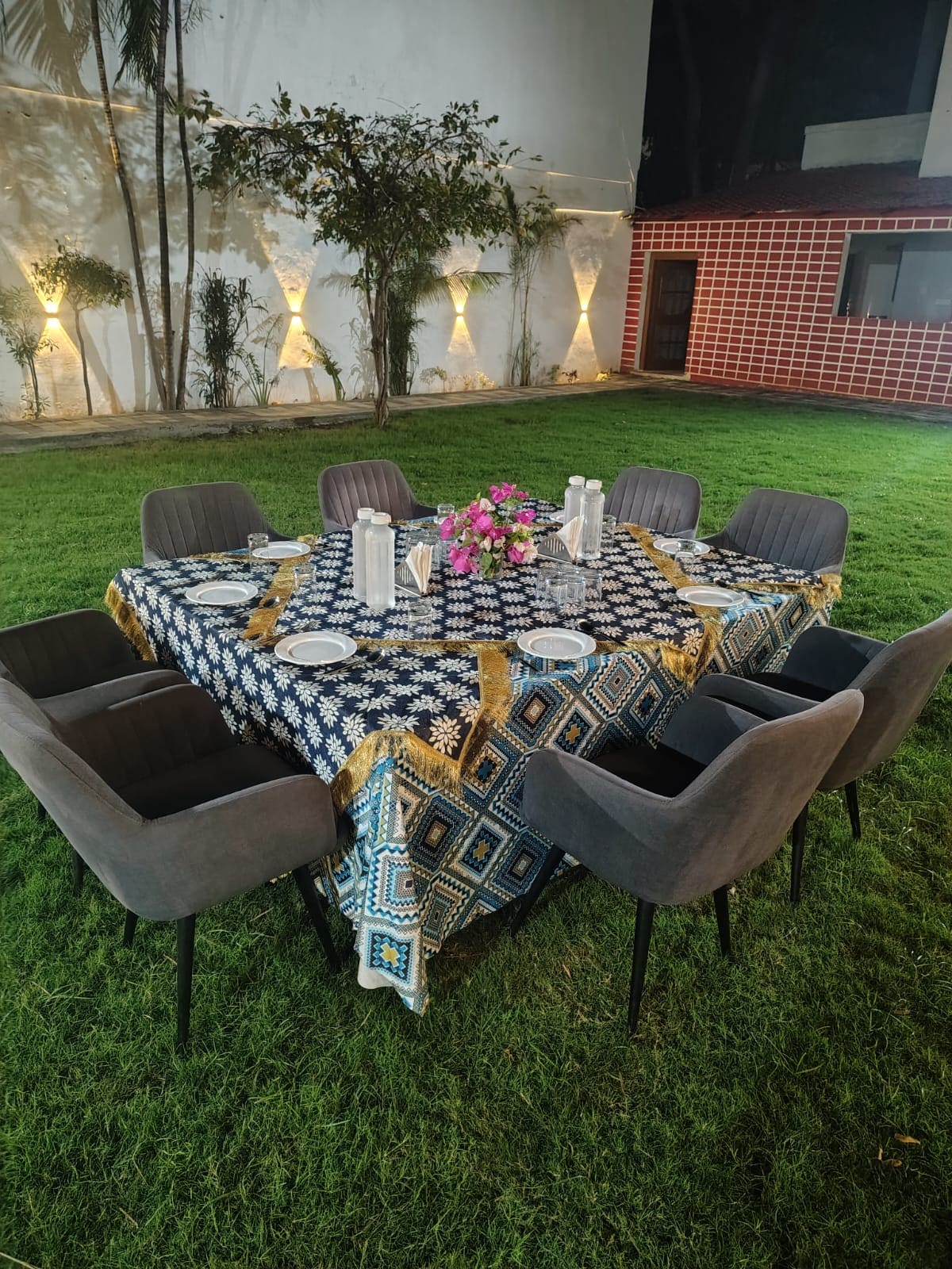 hotel gardenia inn - Tap to explore photos