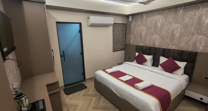 Hotel Sunshine Palace Room Type - DELUXE ROOM