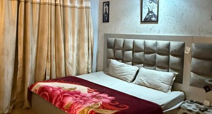 Pari Chowk Bnb Room Type - Bedroom