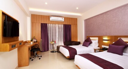 THE CHRYSOBERYL HOTEL& CONVENTION CENTRE Room Type - Rubino  The Premium Room