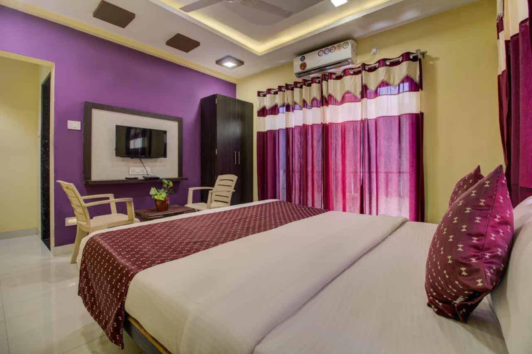 Hotel Sahyadri Executive (Mahabaleshwar) - Tap to explore photos