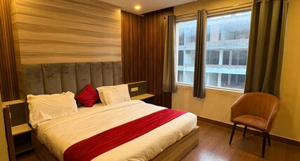 JS Pearl Residency Room Type - Deluxe Room
