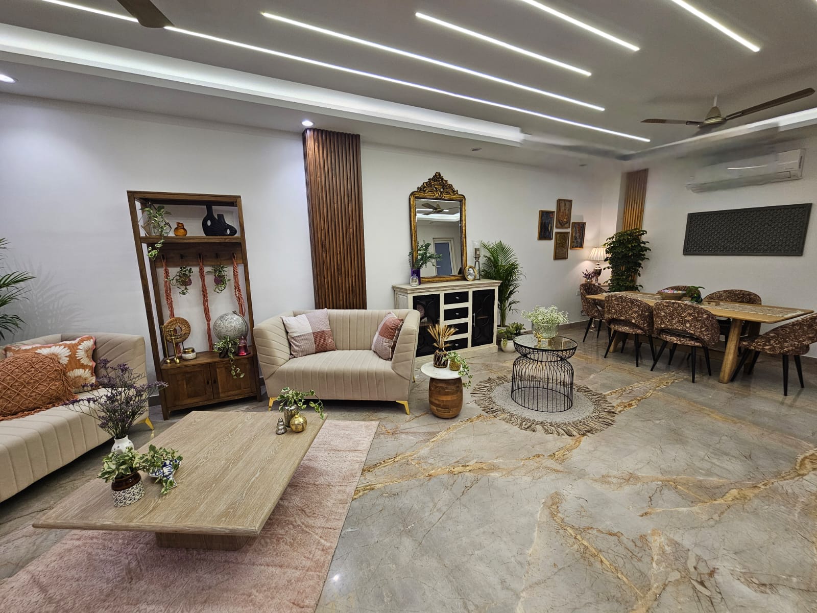 Enchanting 3BHK Vasant Kunj | NO PARTY - Tap to explore photos