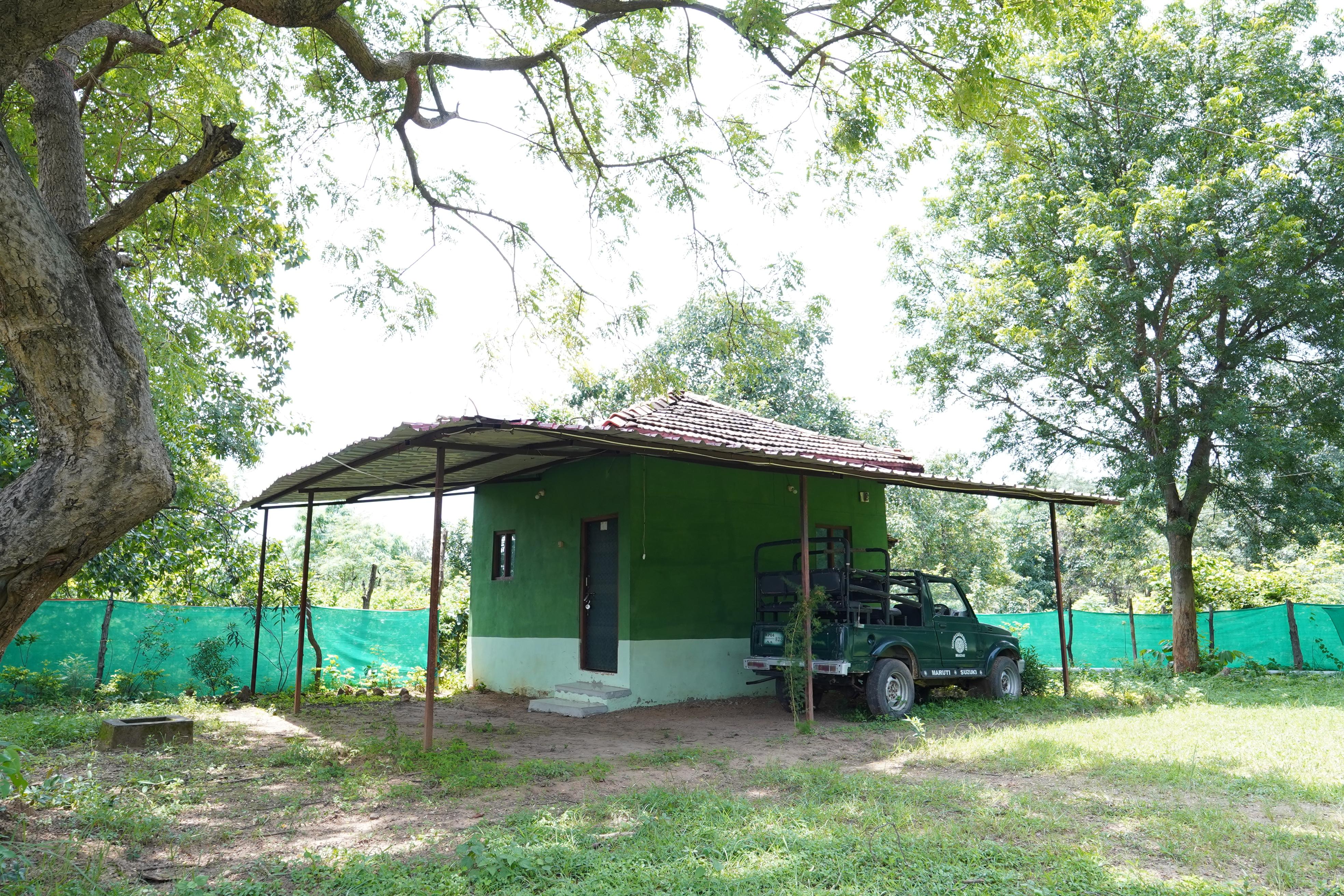 Satpura Safari Resort. - Tap to explore photos