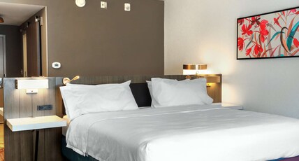 Hilton Garden Inn Bel Air Room Type - 1 KING DELUXE HEAR ACC