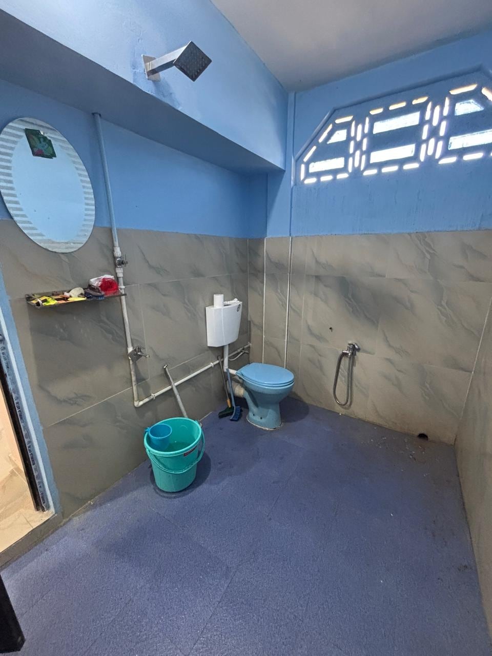 Sayan Guest House - Tap to explore photos