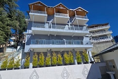 The Mukteshwar Inn Rooftop Cafe