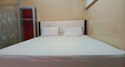 Hotel O Wisma Syariah Lahundape Room Type - Indonesia Standard Double