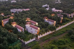 Le Casa Lion Resort - A Premium Resort In Sasan Gir