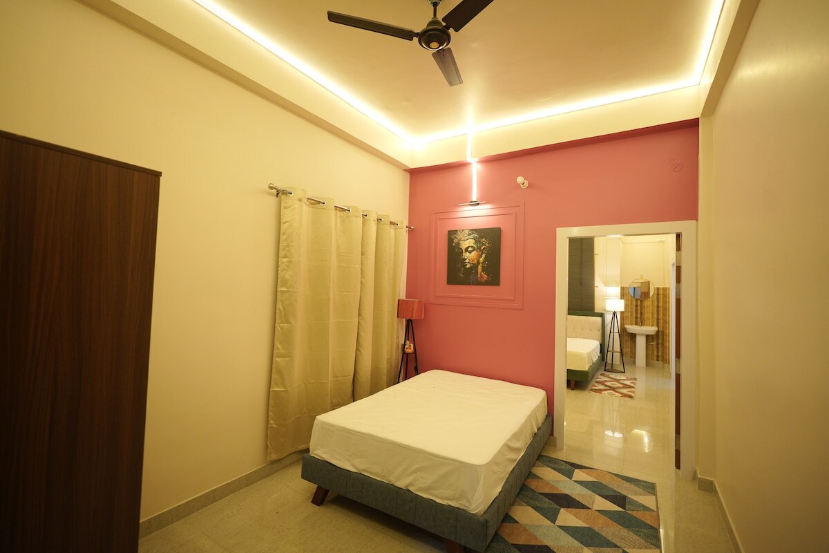 Spacious Apartment 2 Bedrooms Buddha Homestay - Tap to explore photos