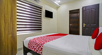 Super Hotel O Crystal Executive Suites Room Type - Classic