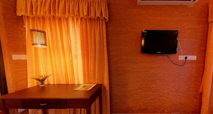Lake Symphony Resort Room Type - Premium Double Room With Lake View
