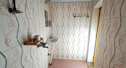 Old Skool Hostel Udaipur |Rooftop Restaurant at Lake Pichola Room Type - Quadruple Room + 2 Bunk Beds