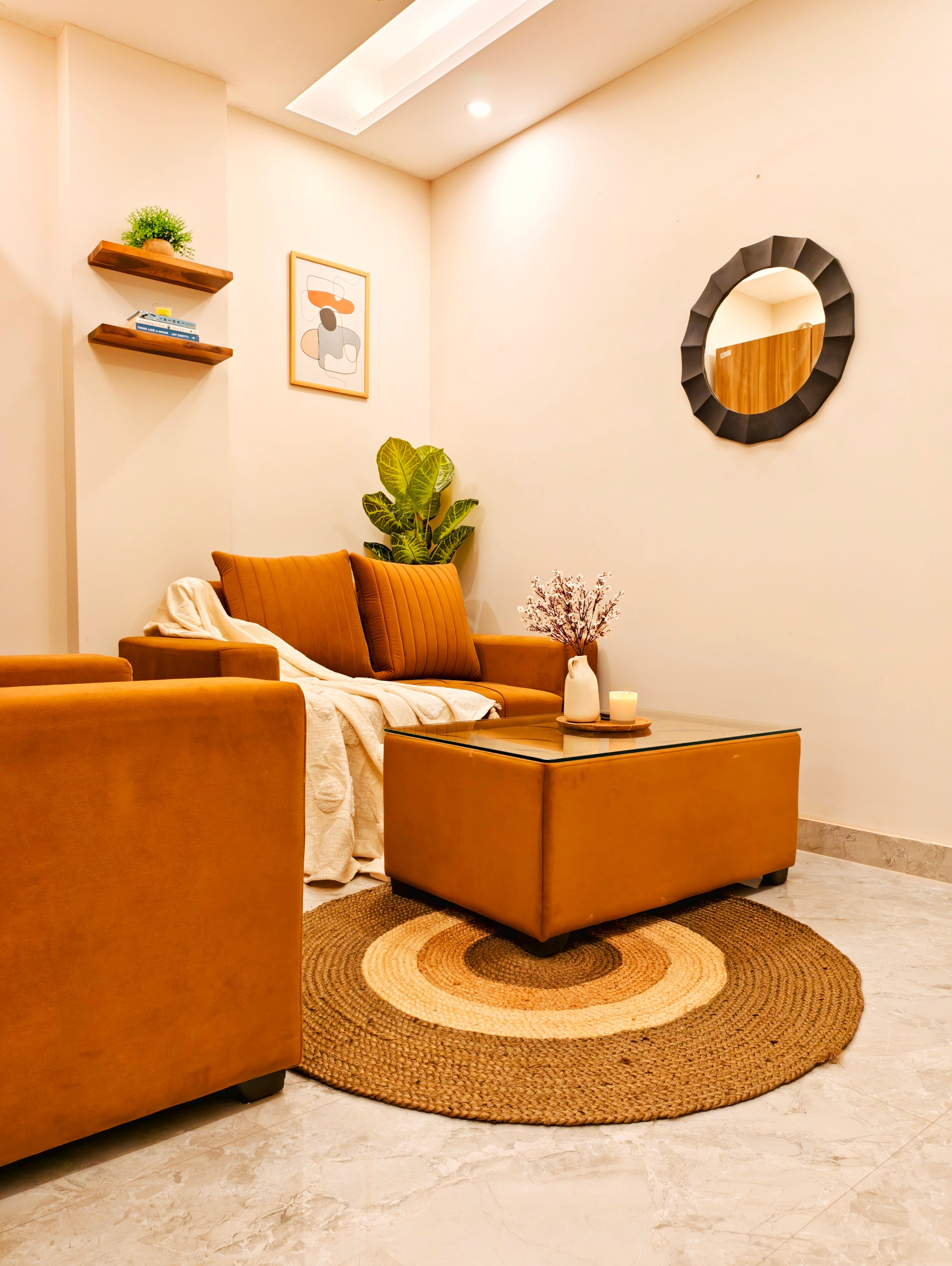 The Cozy Monks Golf Course Rd 1BHK Near Metro - Tap to explore photos