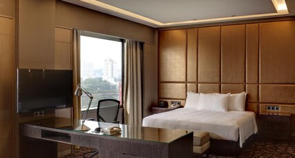 Hilton Petaling Jaya Room Type - KING DELUXE SUITE Hilton Petaling Jaya Room Type - KING DELUXE SUITE