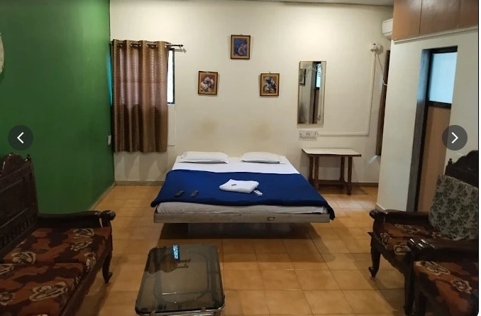 Hotel Abhimanyu - Tap to explore photos