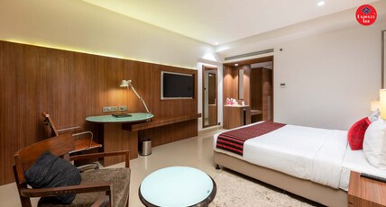 Express Inn The Business Luxury Hotel Room Type - Standard Room