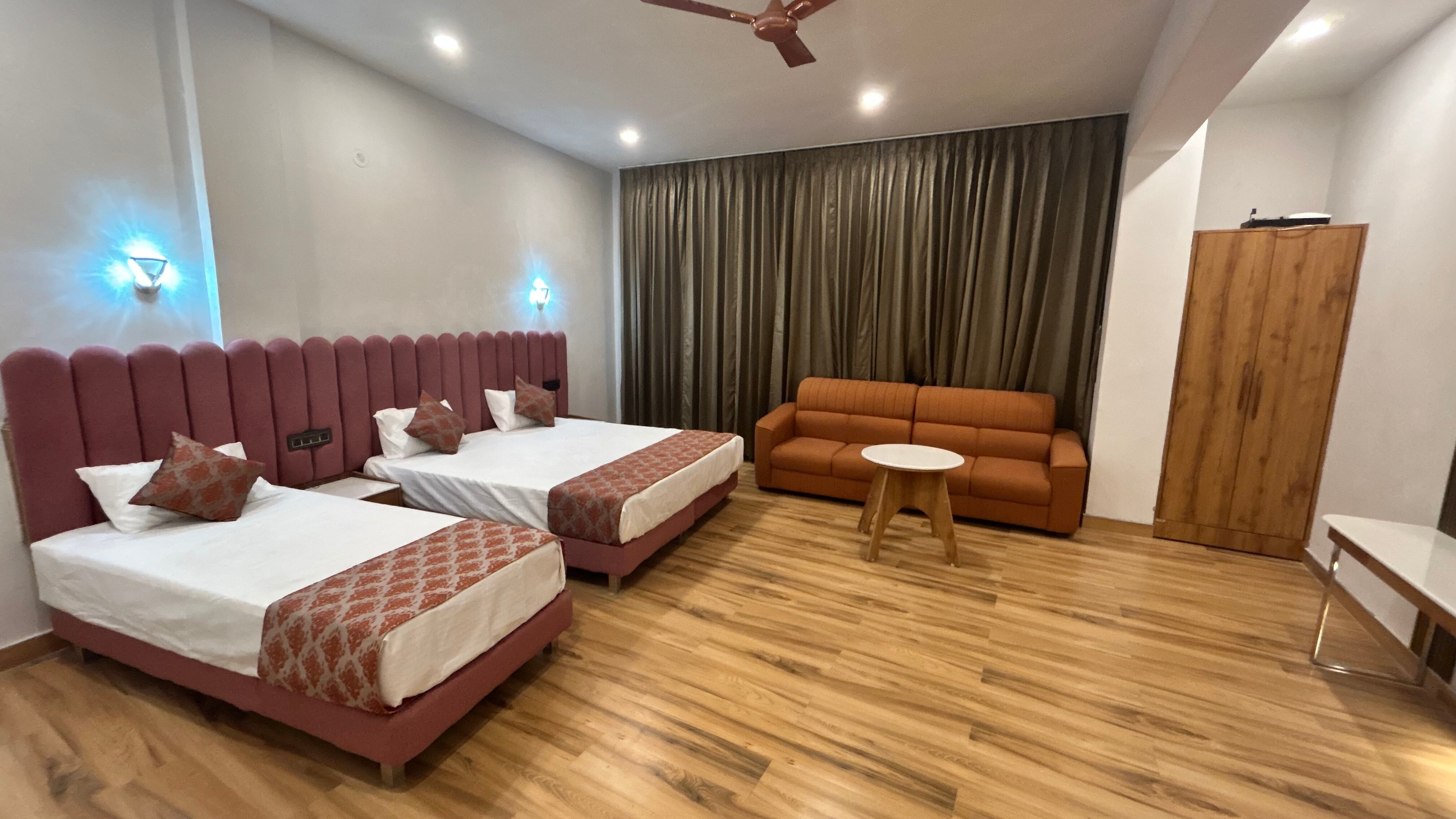 Hotel Divya Palace - Tap to explore photos