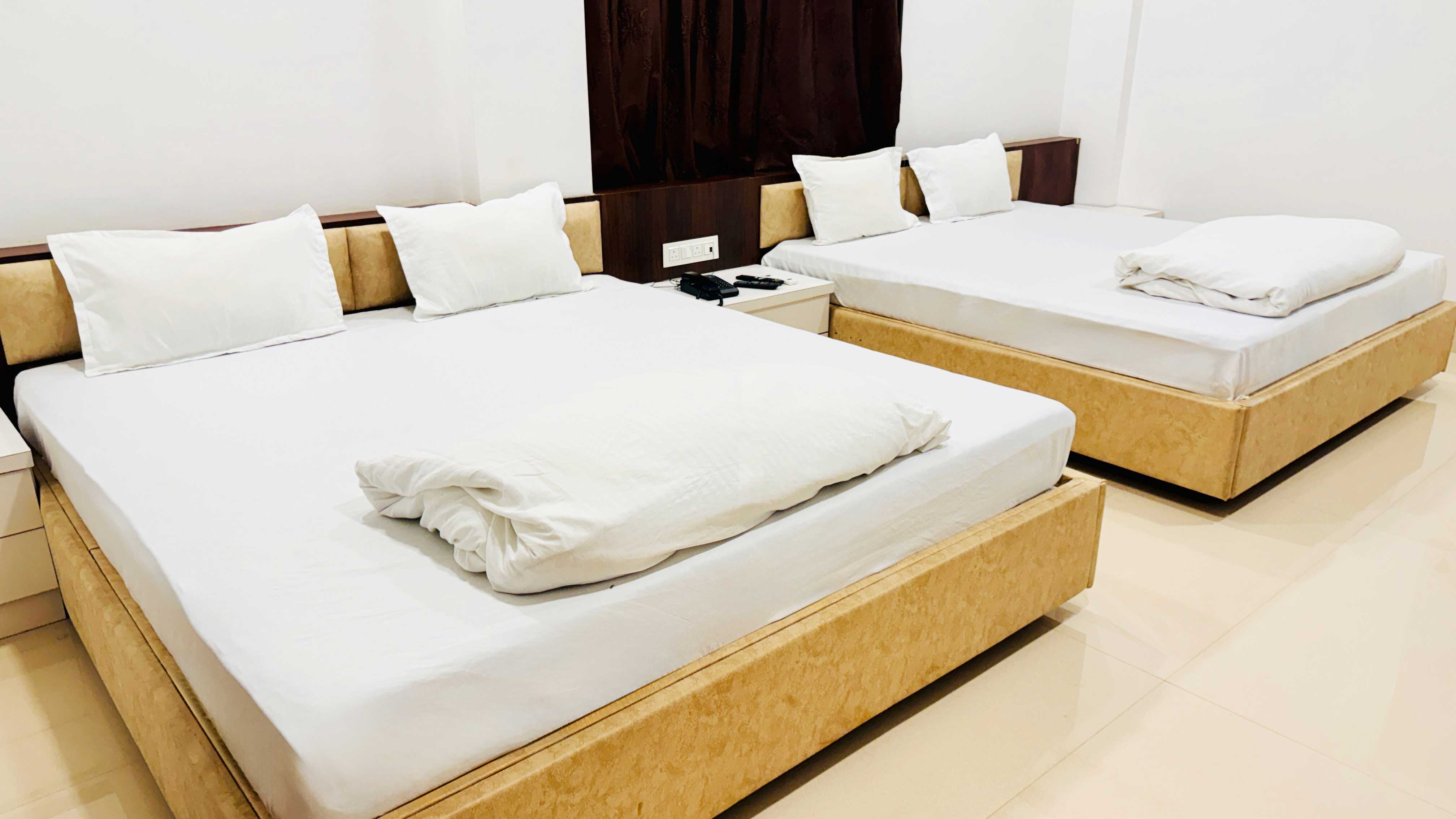 Hotel Shree Rameshwaram - Tap to explore photos