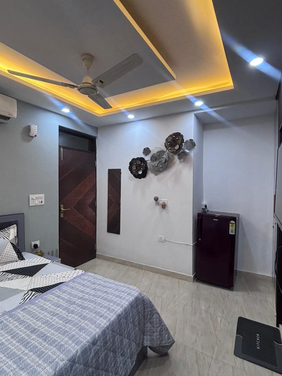 PeacefulStudioC greater kailash BudgetFriendly - Tap to explore photos