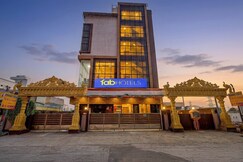 FabHotel NA Grand
