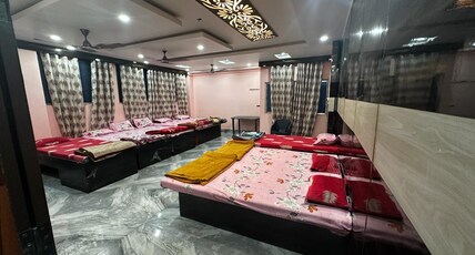 Hotel Ganga Palace Room Type - Family Room ( Four Bed )