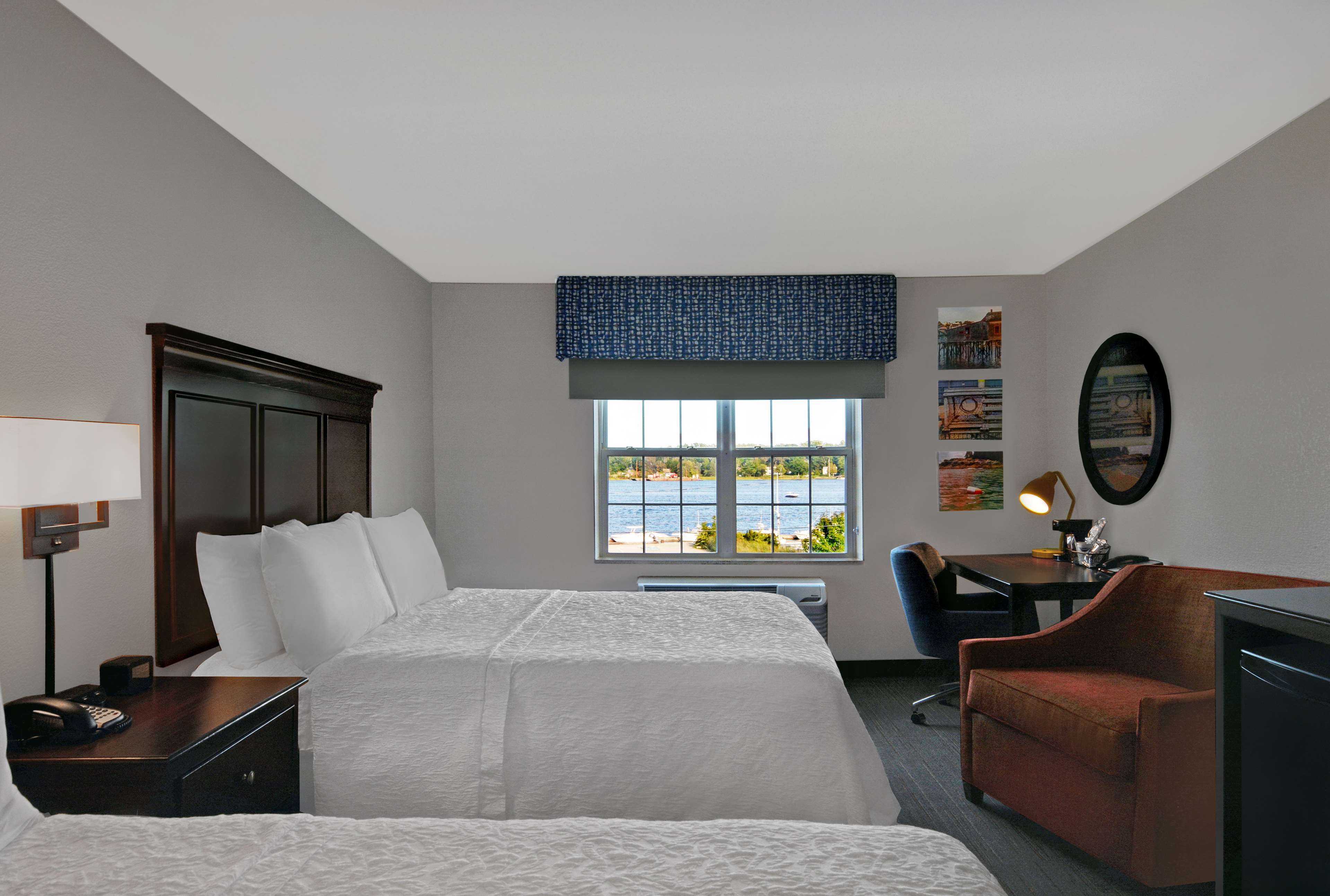 Hampton Inn Bath (Brunswick Area) - Tap to explore photos
