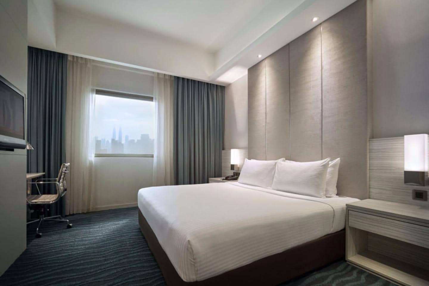 Sunway Hotel Putra Kuala Lumpur - Tap to explore photos