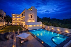 Serenity Hill Resort Near (2Km) Fateh Sagar Lake Udaipur