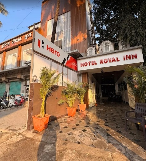 Hotel Royal Inn - Tap to explore photos