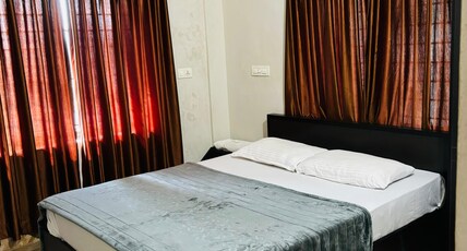 Zahir Residency Room Type - Non AC DOUBLE ROOM