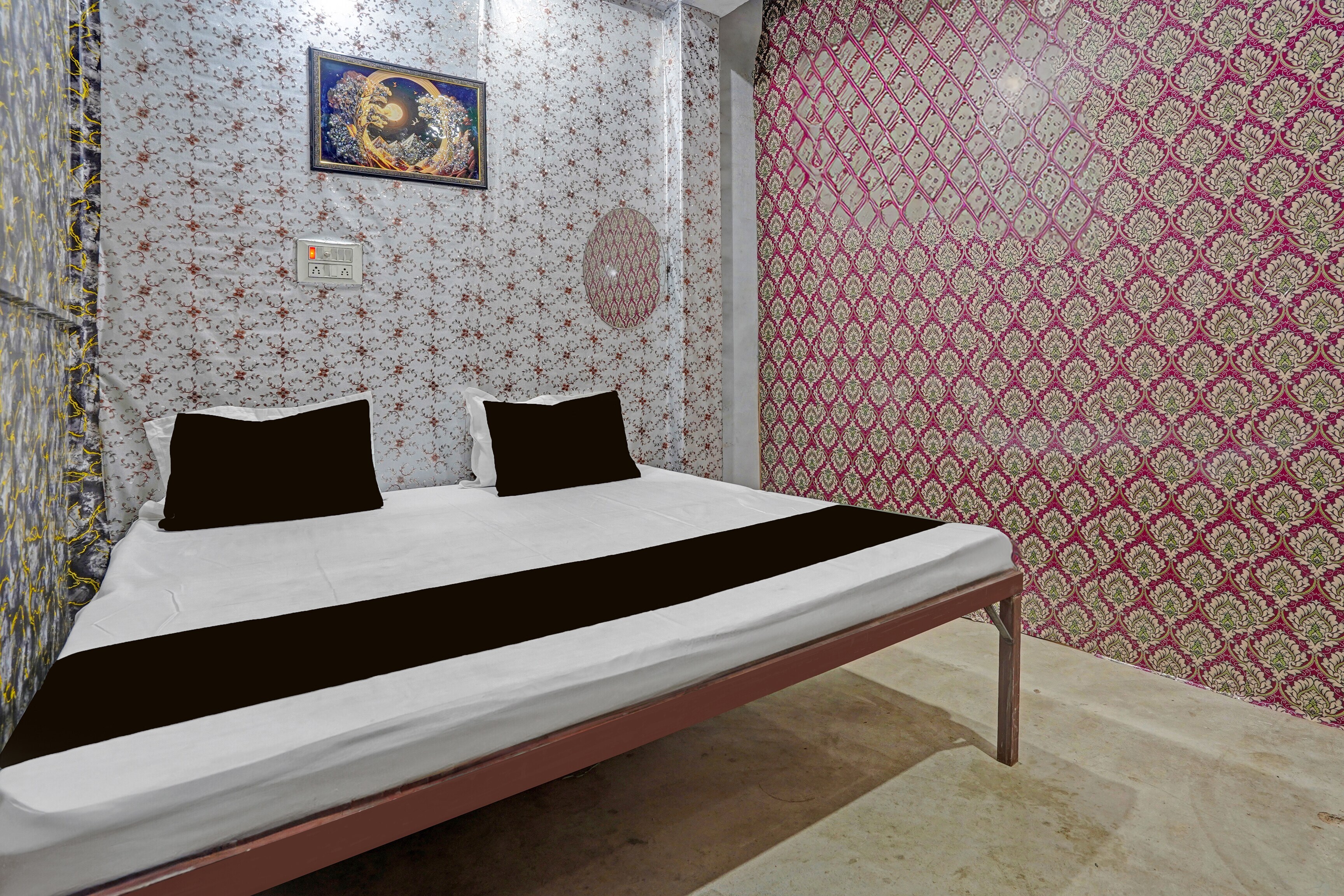 SPOT ON Prayag Niwas Hotel And Restaurant - Tap to explore photos