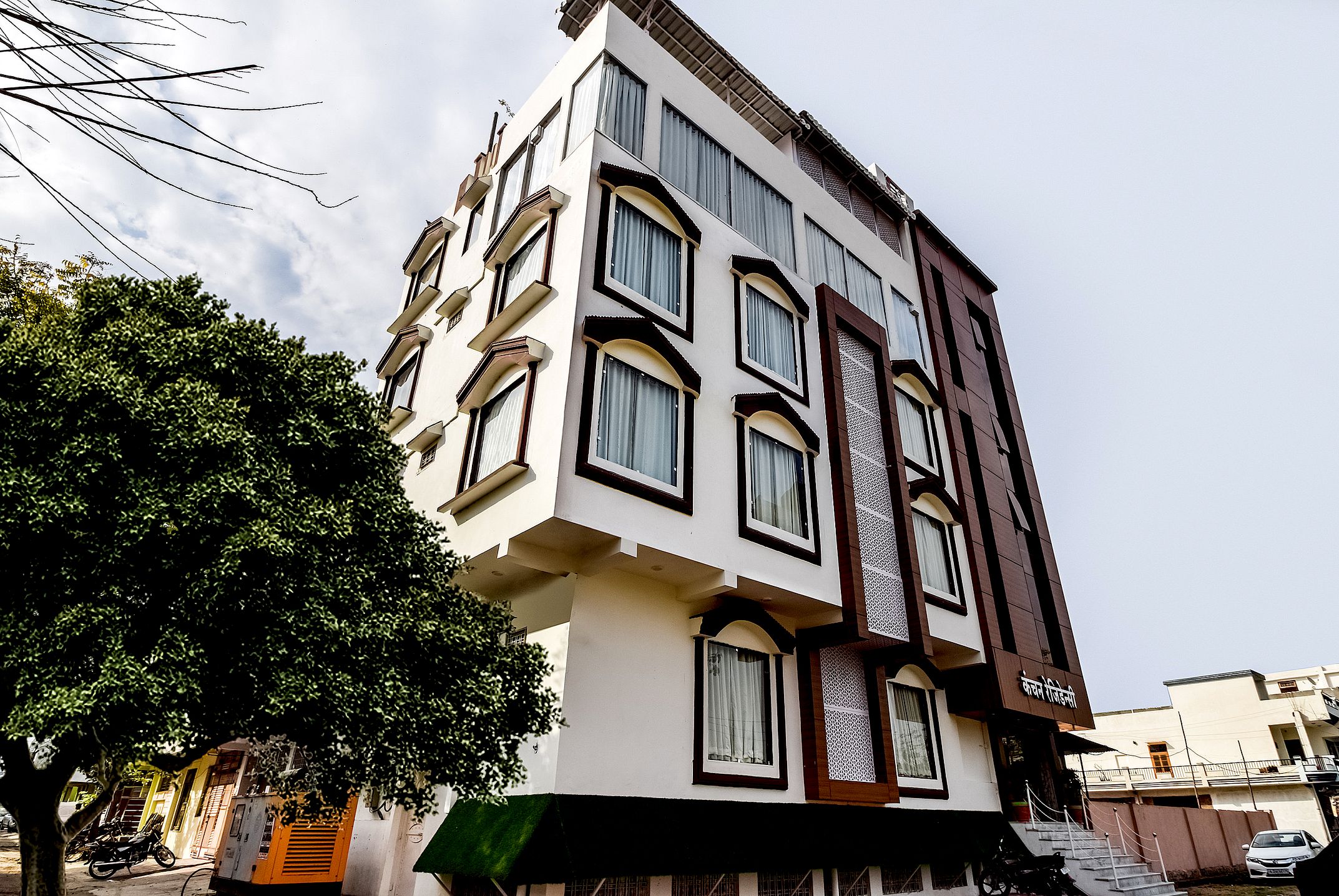 Hotel O Kanchan Residency - Tap to explore photos