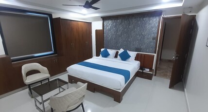 LAHARI ARCADE Room Type - EXECUTIVE