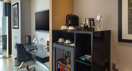 Wyndham Grand Istanbul Levent Room Type - Executive Room King Bed with City View Wyndham Grand Istanbul Levent Room Type - Executive Room King Bed with City View