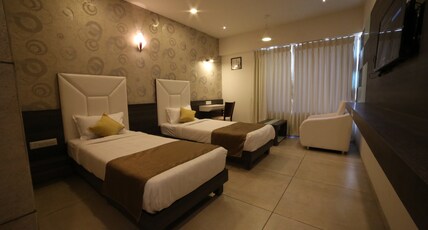 Hotel Arizona Inn Room Type - Superior Room(Unmarried couple is not allowed)