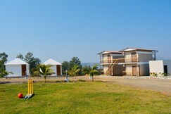 Jaylos Lake Resort and Luxury Tents