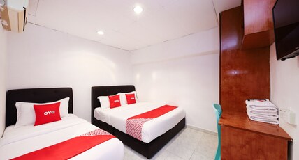 Collection O Malacca Formerly Lavender Inn Room Type - Standard Triple
