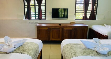 Thottom Munnar Room Type - Large Double Room