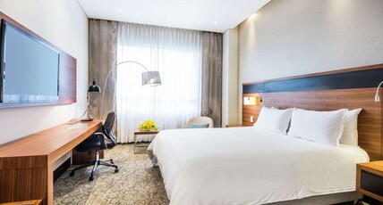 DoubleTree by Hilton Hotel Bogotá - Parque 93 Room Type - 1 QUEEN BED