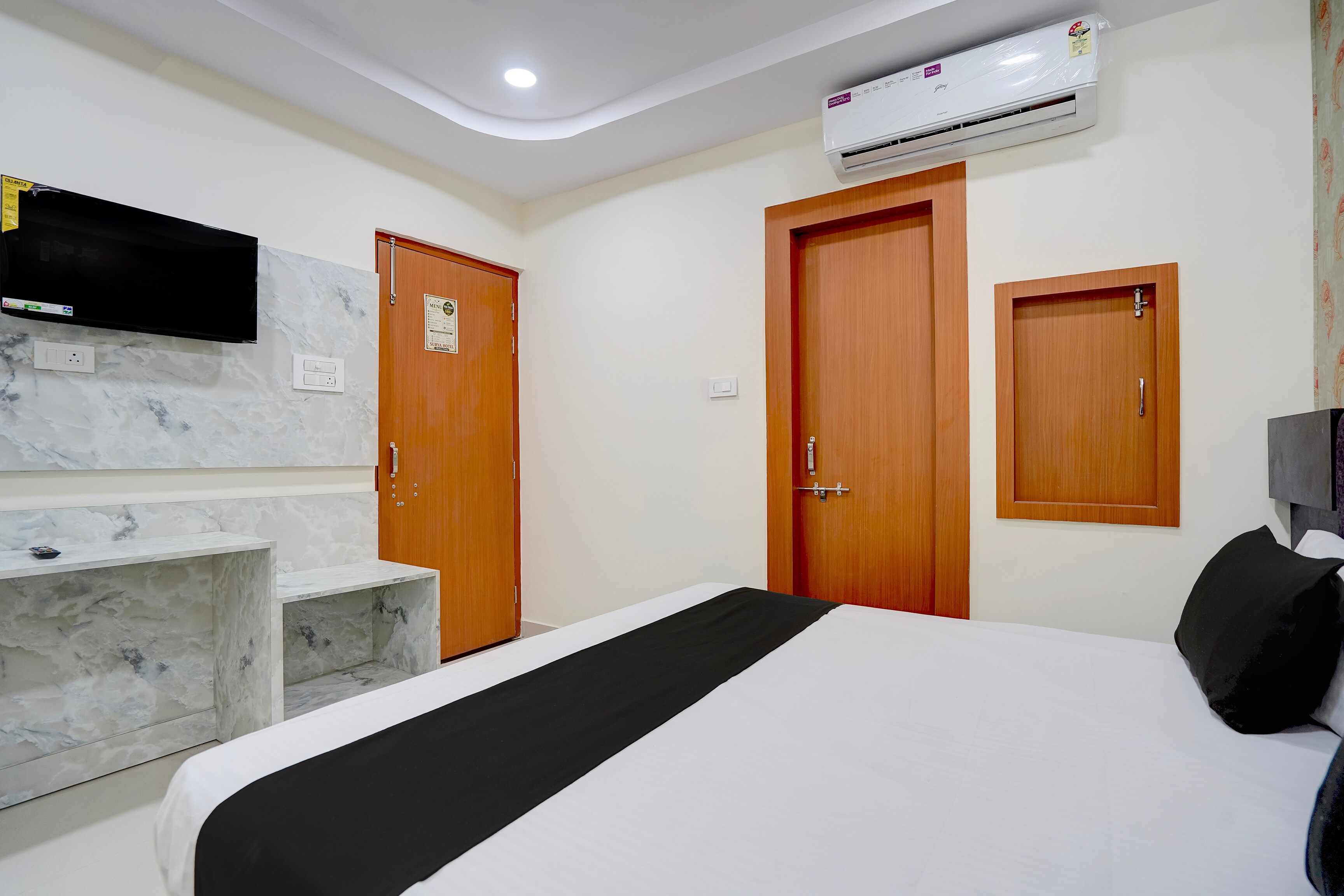 Hotel O SURYA HOTEL - Tap to explore photos