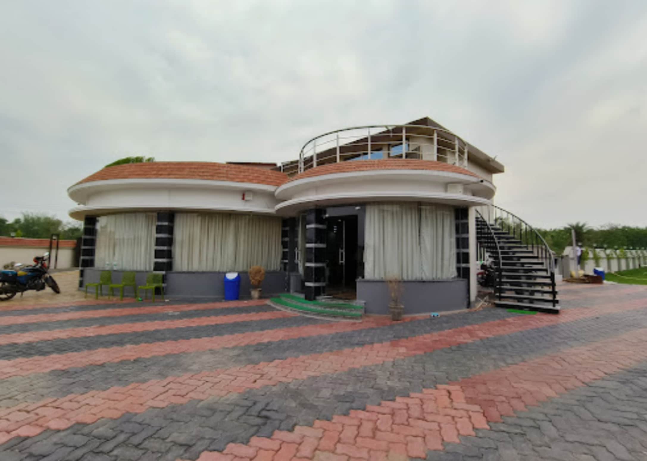Mili Resorts Mukutmanipur - Tap to explore photos