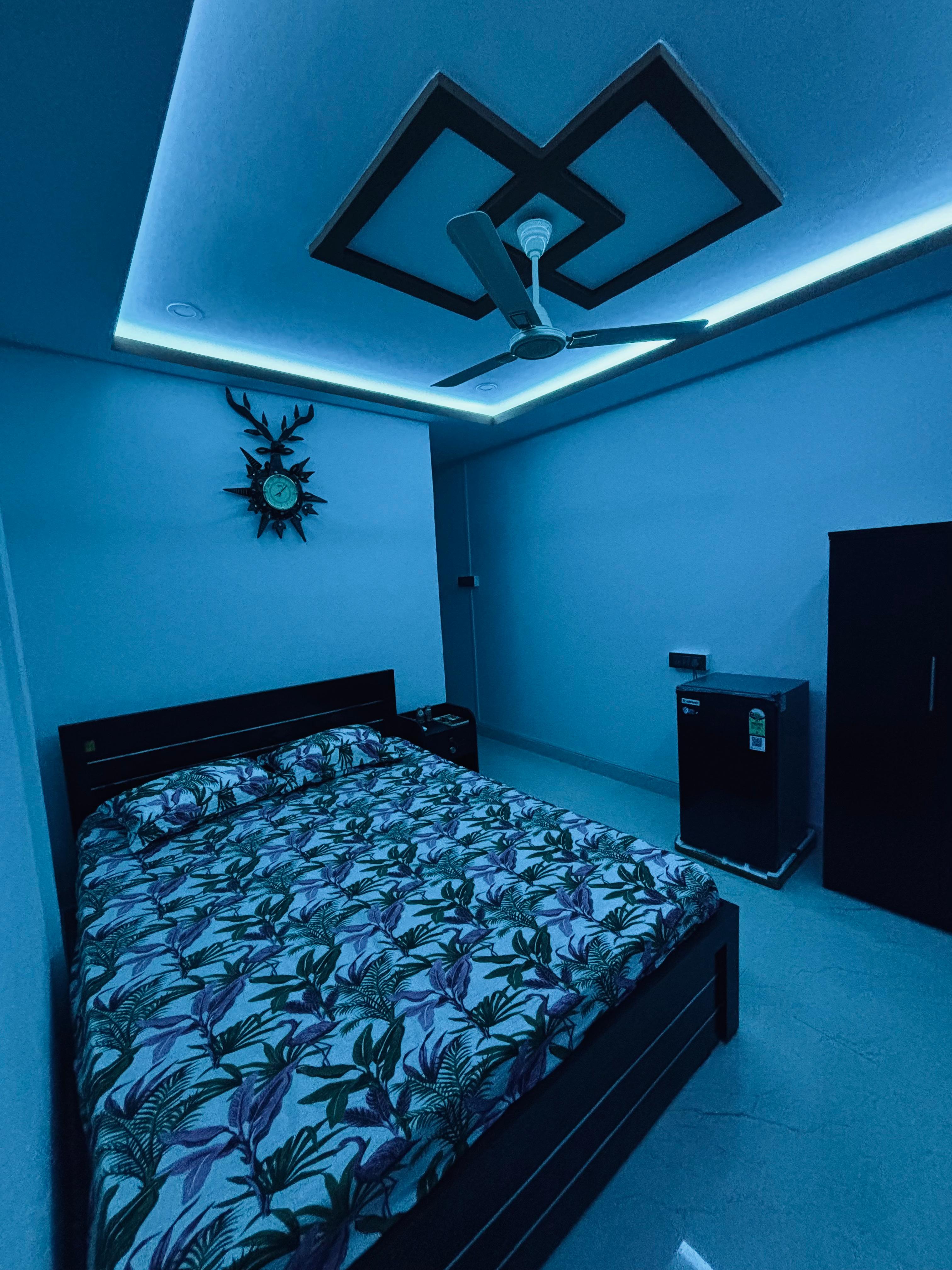 Luneo Inn Homestay - Tap to explore photos